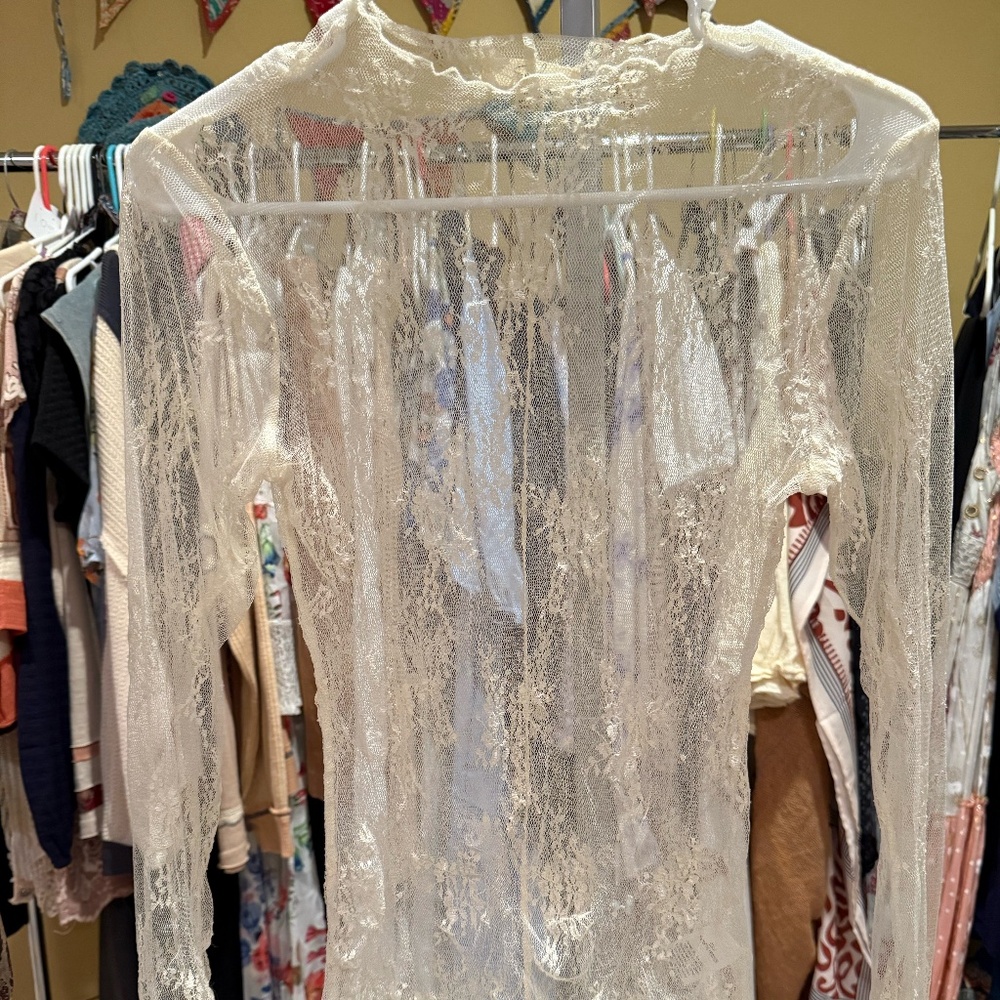 Easel- Sheer long sleeve layering top ***Has a small hole***